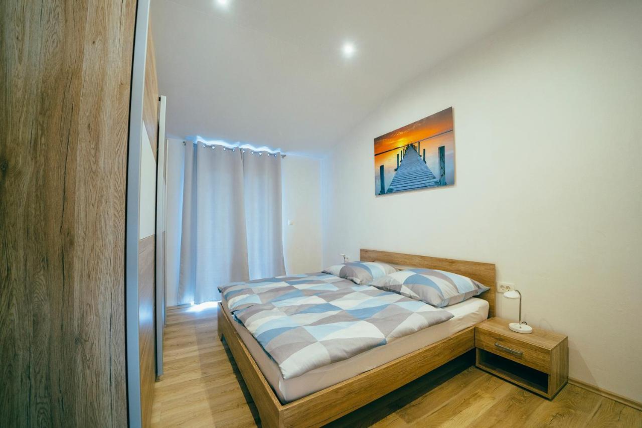 Apartmani Josip Podstrana Kültér fotó
